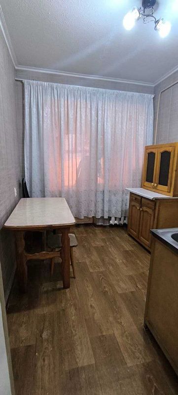 срочно квартира продаётся 1/4/4 - 34 м2 Массив Куйлюк 3 срочно квартира продаётся 1/4/4 - 34 м2 Массив Куйлюк 3