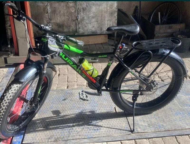 Velosiped sotiladi Velosiped sotiladi