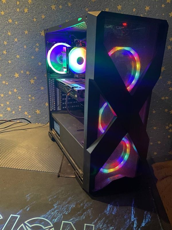 Игровой компьютер i3 8100 Rx 570 Игровой компьютер i3 8100 Rx 570