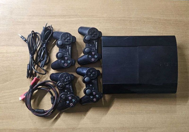 Playstation 3 super slim Playstation 3 super slim