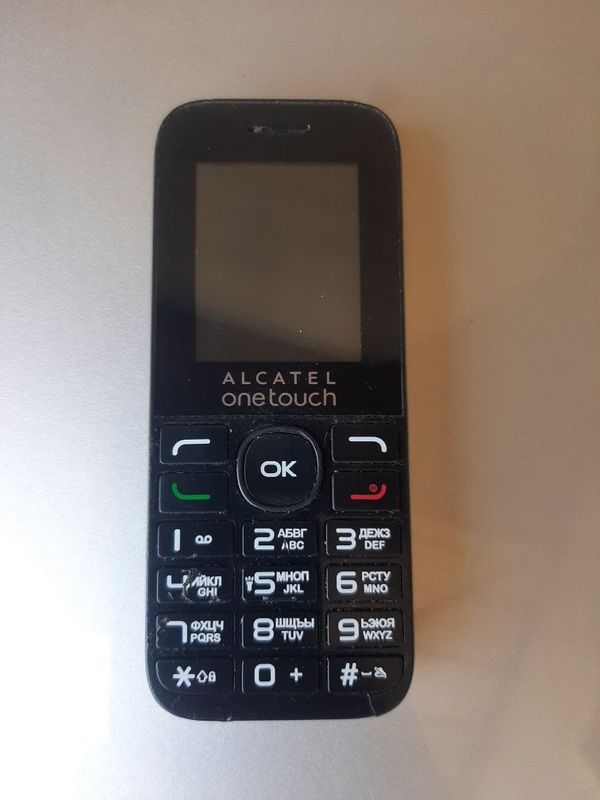 Telefon sotiladi Telefon sotiladi