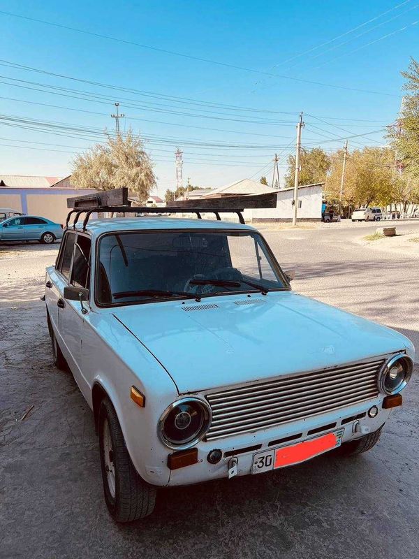 Lada vaz 2101 oq rangli sotiladi Lada vaz 2101 oq rangli sotiladi
