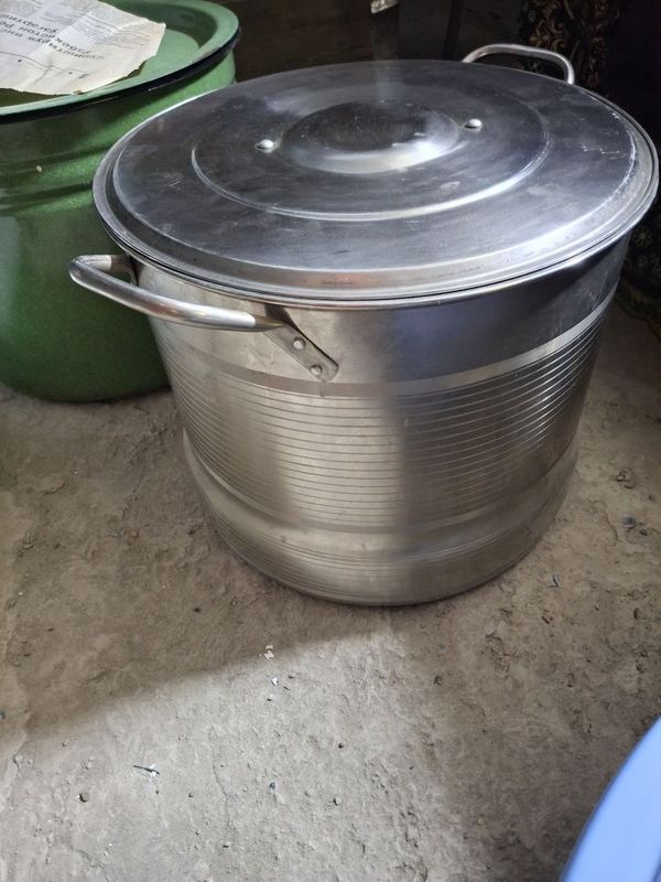 Никеловый кастрюлка