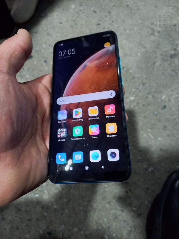 Redmi 9 holati tiniq 32GB hotirasi 2 sim kartasi imeyka bo'gan. Redmi 9 holati tiniq 32GB hotirasi 2 sim kartasi imeyka bo'gan.