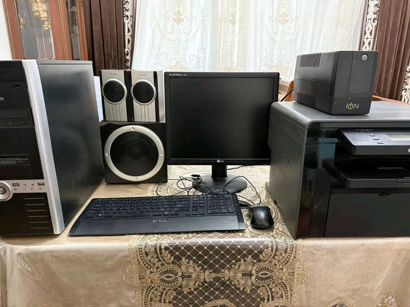 Kompyuter + Printer + UPS + Kalonka Kompyuter + Printer + UPS + Kalonka
