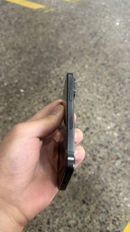 Iphone 16 pro e sim 128 gb Iphone 16 pro e sim 128 gb
