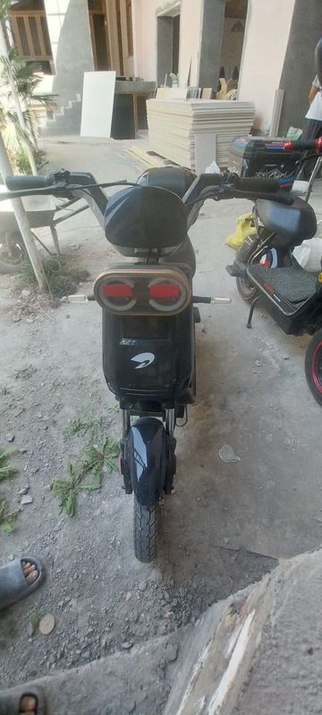 Skuter sotiladi .. Skuter sotiladi ..