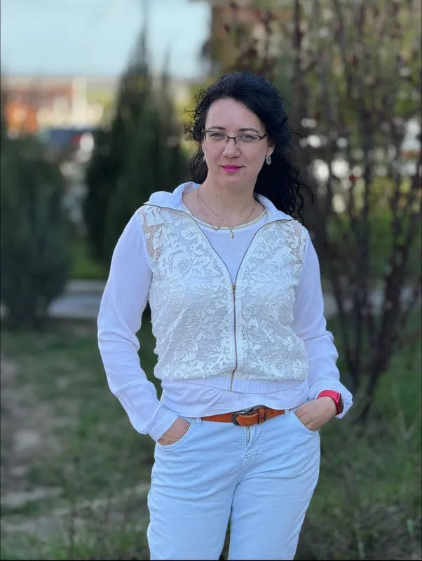 Психолог семейный и ОНЛАЙН. Пишите в телеграмм на звонки не отвечаю