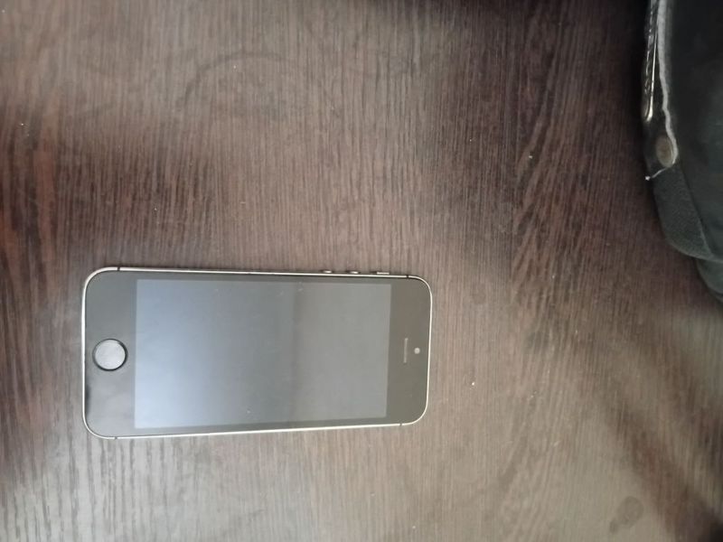 iPhone 5s б/у на запчасти