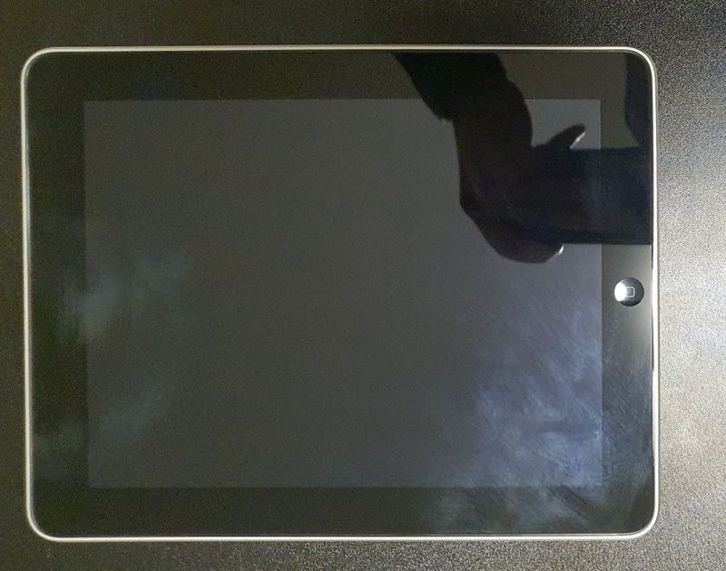 iPad 1 sotuvda! Qurilma zo‘r saqlangan, ishlashi a’lo darajada. iPad 1 sotuvda! Qurilma zo‘r saqlangan, ishlashi a’lo darajada.