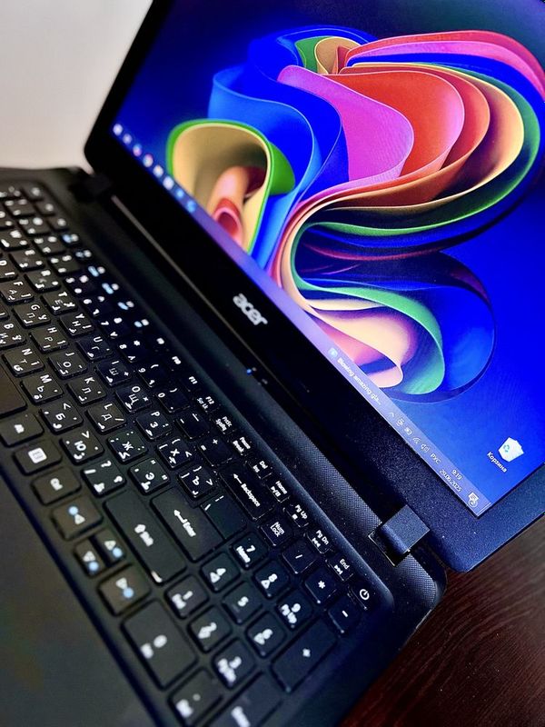Acer core i3. 6 pok. ozu 8 Gb, SSD 128 Acer core i3. 6 pok. ozu 8 Gb, SSD 128