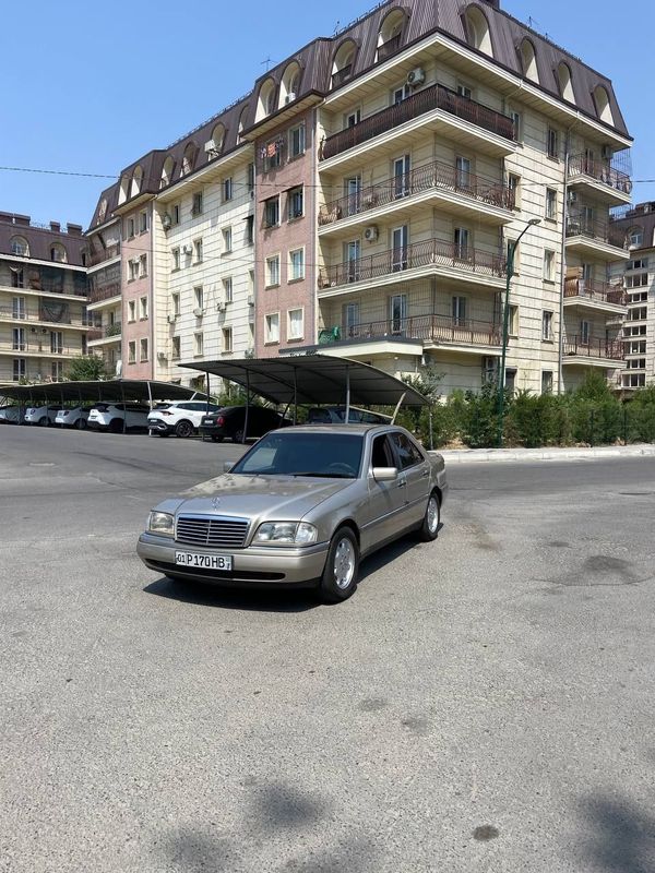 Mercedes Benz W202