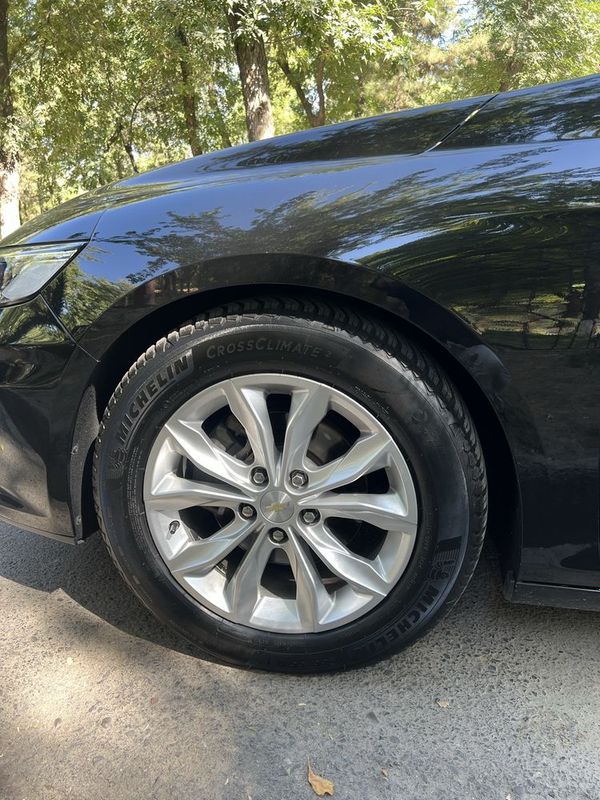 Michelin шина 235/55/R17 Малибу 2 га 3-4 минг км пробег кўп юрмаган Michelin шина 235/55/R17 Малибу 2 га 3-4 минг км пробег кўп юрмаган