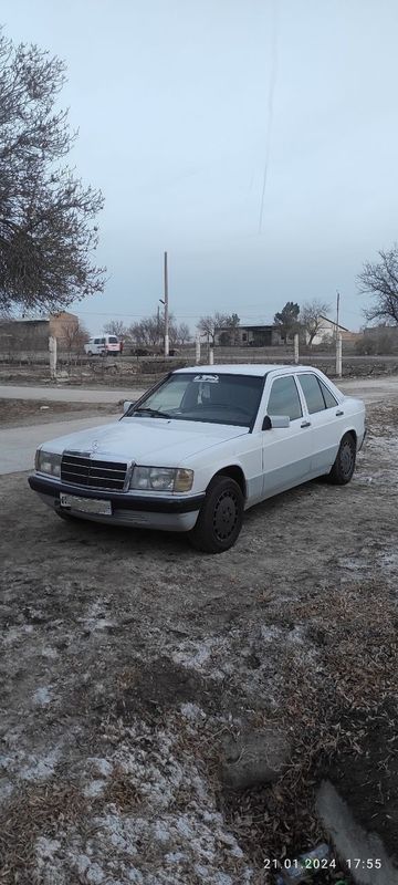 Mercedes Benz W 201. Mercedes Benz W 201.