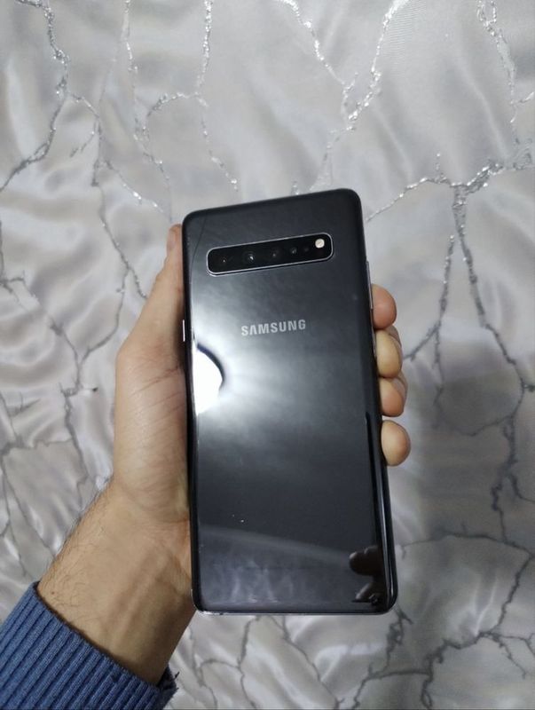 Samsung S10+ ideal