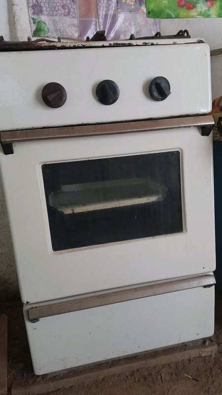 Gaz plita sotiladi Gaz plita sotiladi