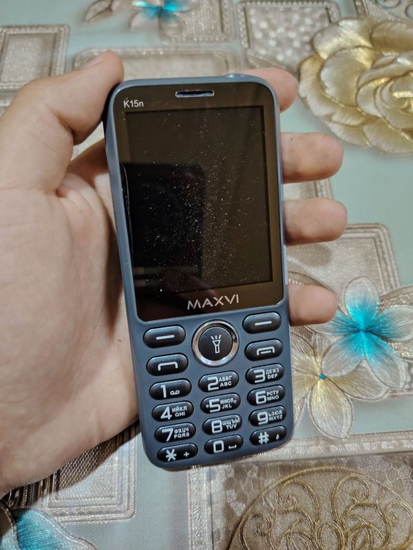 Telefon sotiladi