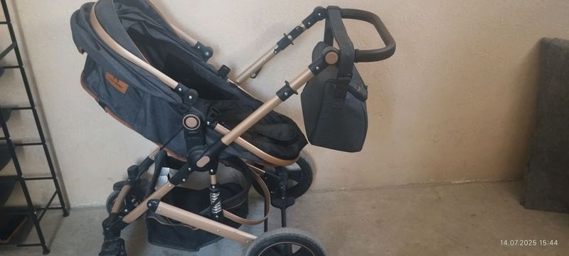 kalaska va bolalar kravatchasi sotiladi