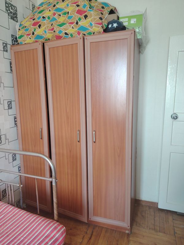 Продаётся шифоньер б/у Продаётся шифоньер б/у