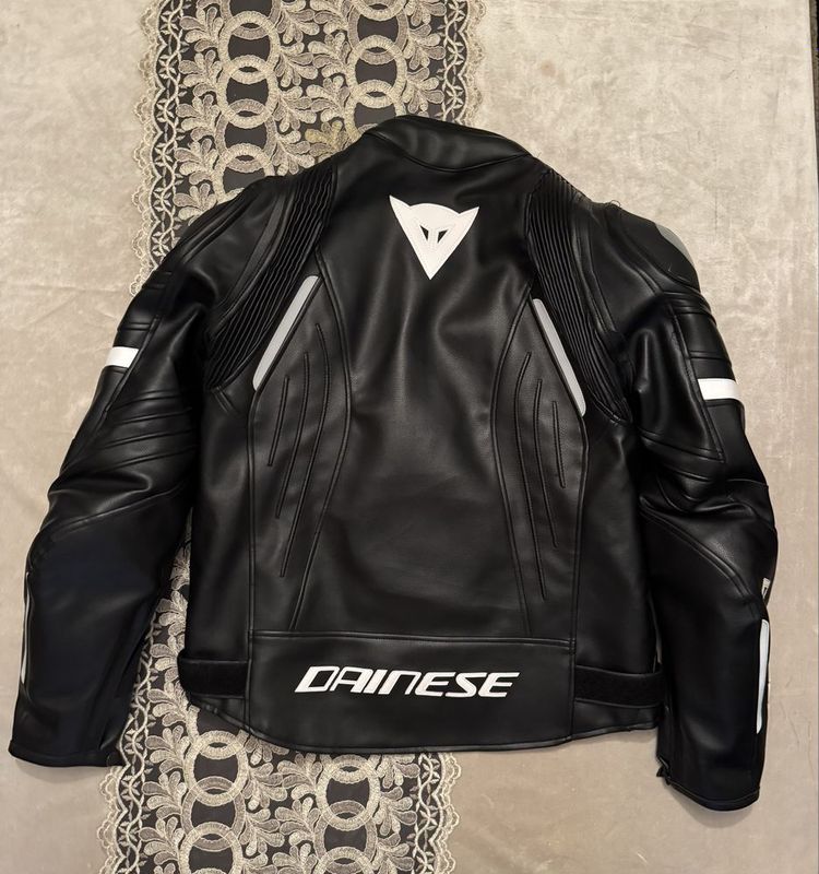 Motokurtka dainese ideal