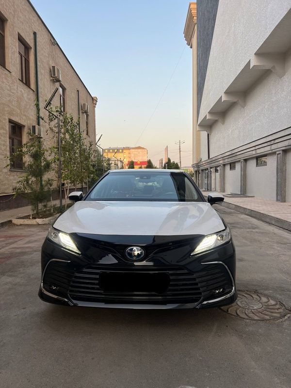 Toyota Camry 2023 Gibrid Toyota Camry 2023 Gibrid