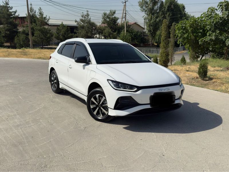 BYD. E2 ……………………………………………………………………………………………………