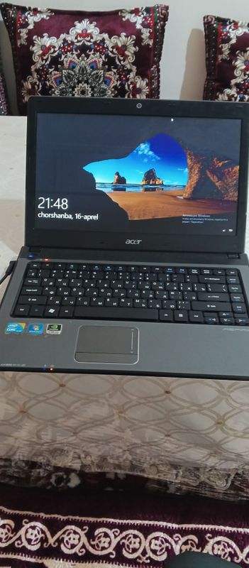 Noutbuk Aser .inter core i5.Ozu 4gb.ssd128gb sotiladi Noutbuk Aser .inter core i5.Ozu 4gb.ssd128gb sotiladi
