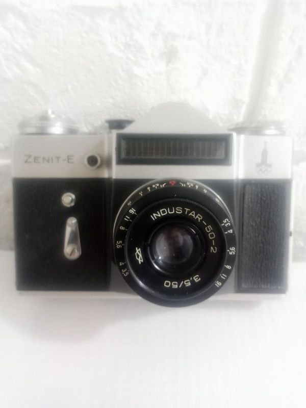 Фотоаппарат марки ZENIT - E Фотоаппарат марки ZENIT - E