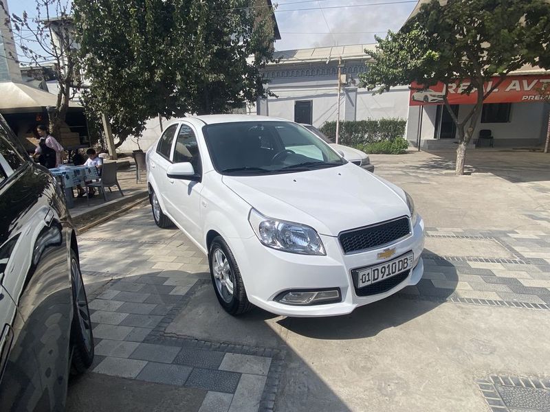 Nexia 3 avtomat ideal holatda