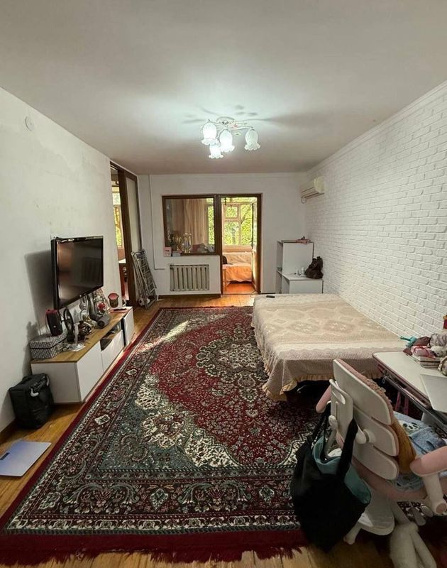 2 комнатная продам Чиланзар 5 Спорт товары 50кв.м 2 комнатная продам Чиланзар 5 Спорт товары 50кв.м