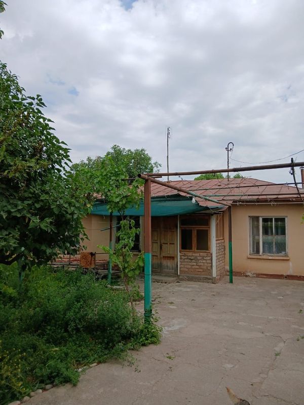 Продается дом в городе Чирчик Продается дом в городе Чирчик