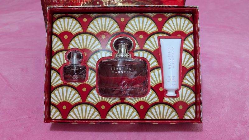 Estee Lauder Beautiful Magnolia подарочный набор