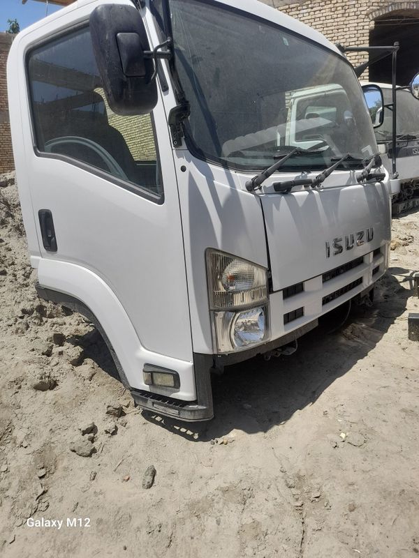 Isuzu kabina snj