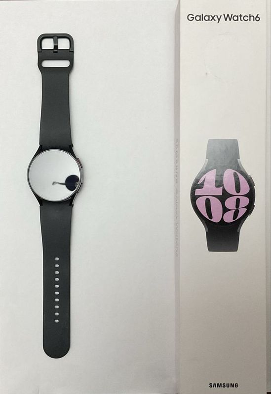 Продается срочно Galaxy Watch6 40mm Цвет:черный В отличном состоянии Продается срочно Galaxy Watch6 40mm Цвет:черный В отличном состоянии