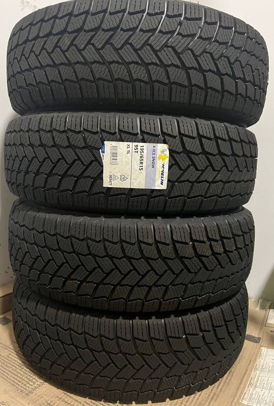 Зимний балон Michelin x-ice snow 195/65 R15 Зимний балон Michelin x-ice snow 195/65 R15