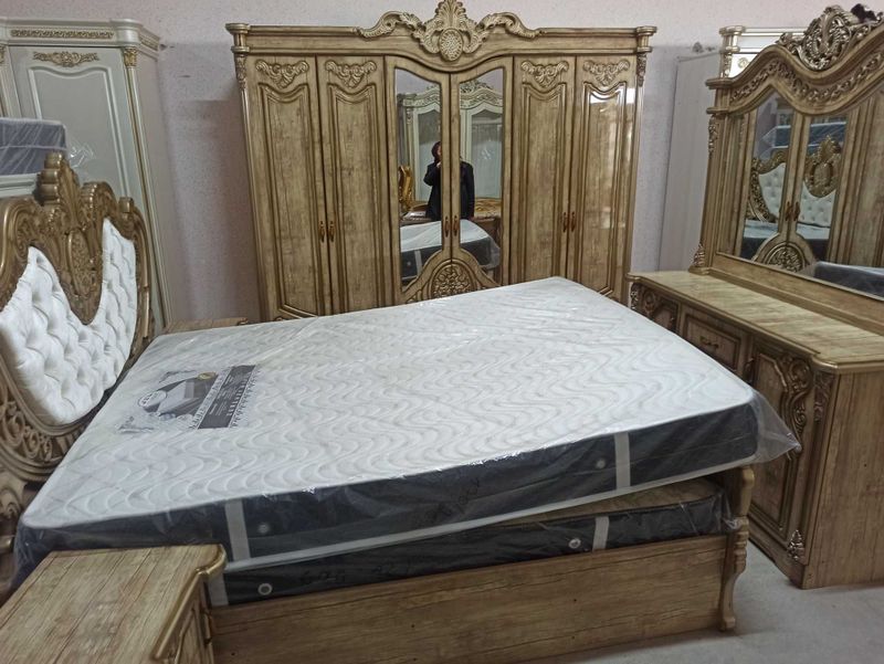 Спальный гарнитур Спальный гарнитур