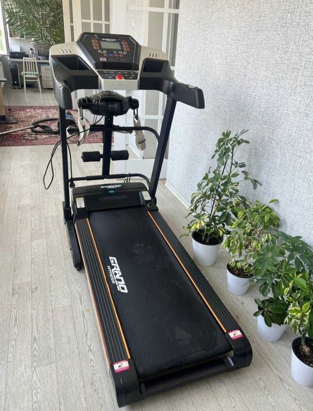 Беговая дорожка "GRAND FITNESS"