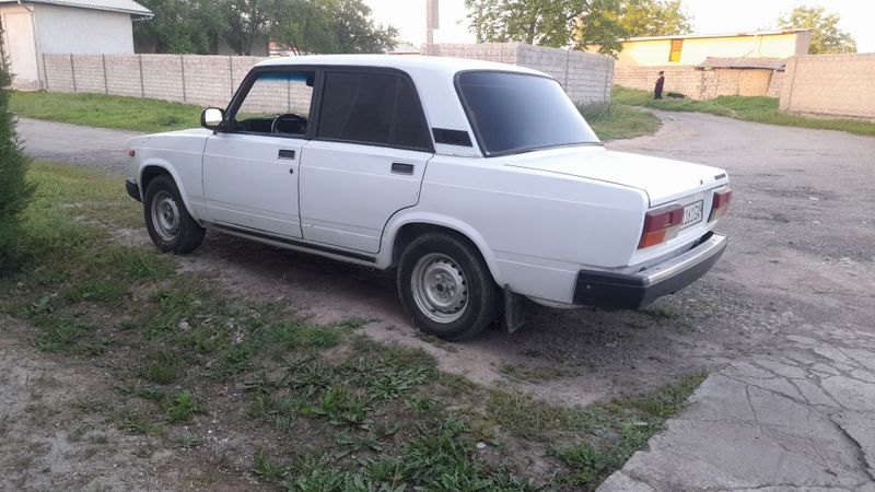 Vaz 21 07 oq 2007 yil Vaz 21 07 oq 2007 yil