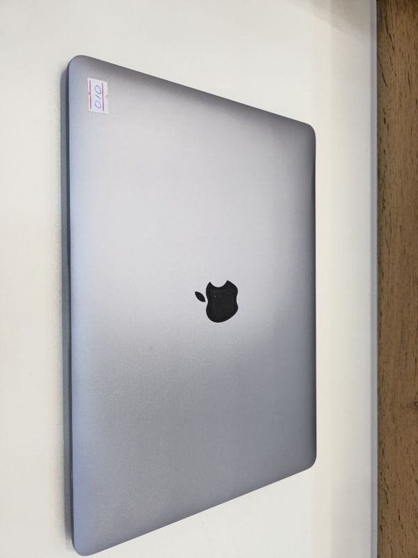 Macbook Air M1 arzon