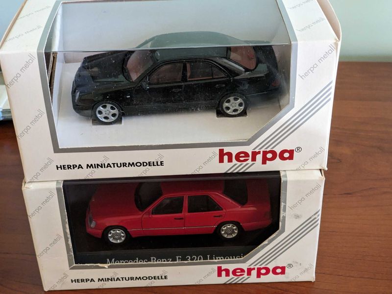 Модели Мерседес в масштабе 1:43 Модели Мерседес в масштабе 1:43