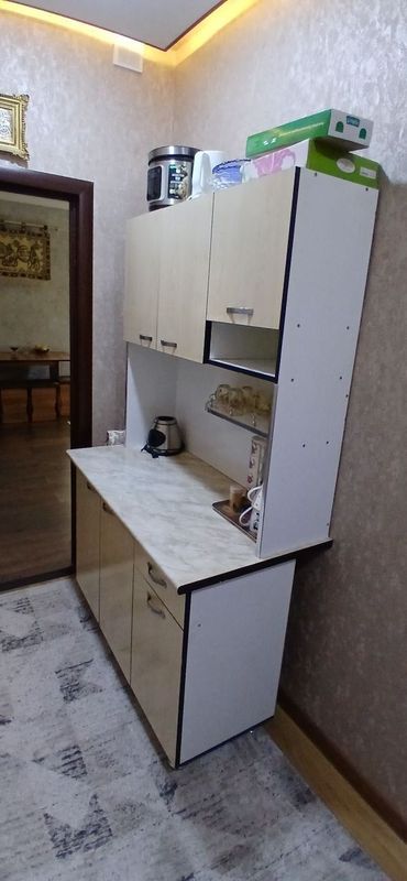 Кухонный Шкаф в хорошем состоянии Кухонный Шкаф в хорошем состоянии