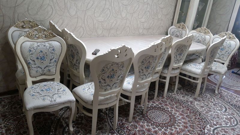 12talik stul stol sotiladi. 12talik stul stol sotiladi.