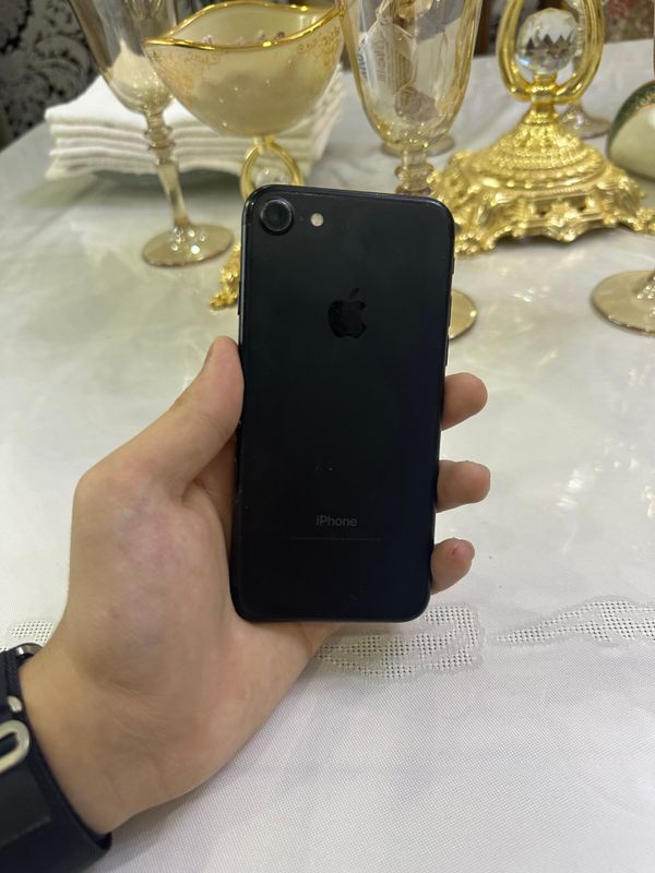 iPhone 7 128 GB Sotiladi iPhone 7 128 GB Sotiladi