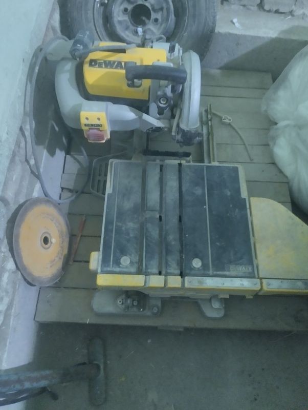 DeWalt plitkarez DeWalt plitkarez