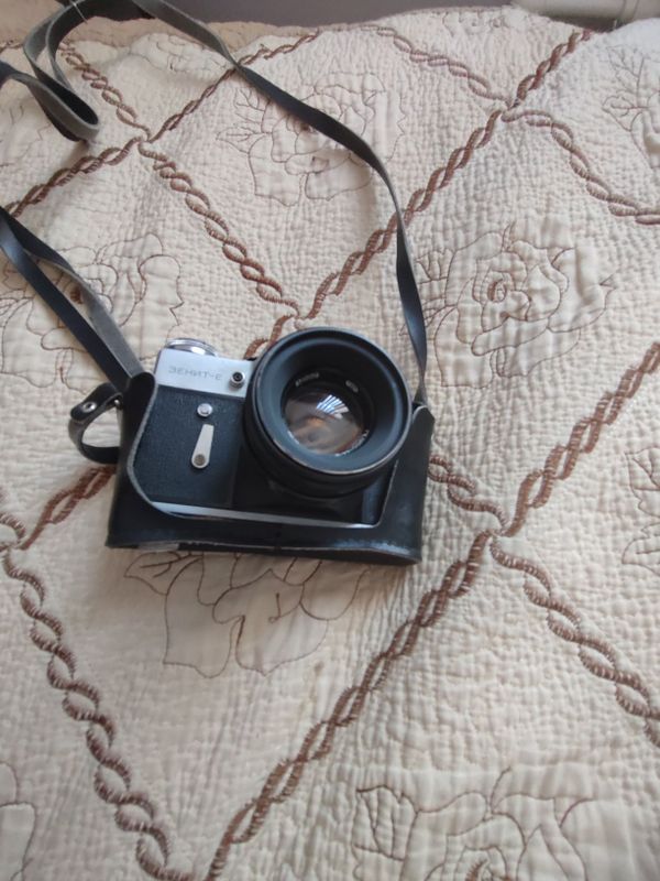 Fotoaparat ZENIT E IDIAL