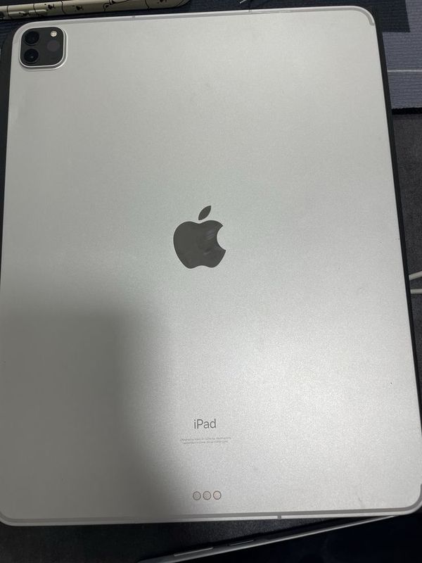 Ipad pro 12.9 m1 256gb 88% Ipad pro 12.9 m1 256gb 88%