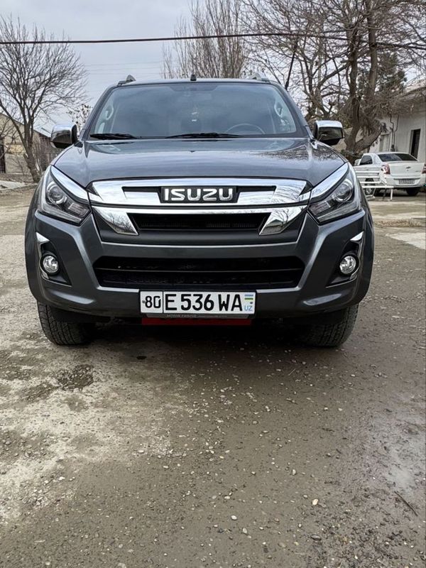 Isuzu D-max 3.0 Td turbo disel(salarka) mator