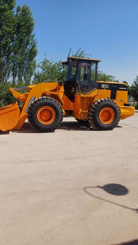3 кубалик xgma 951 погрузчик сотилади