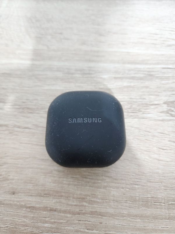 Продаётся наушники galaxy buds 2 pro Продаётся наушники galaxy buds 2 pro