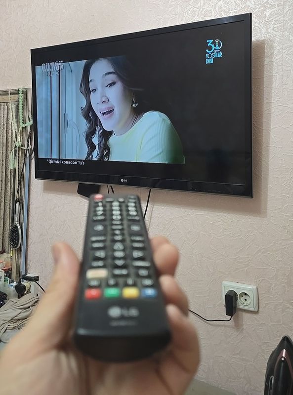 LG televizor 43 holati urta LG televizor 43 holati urta